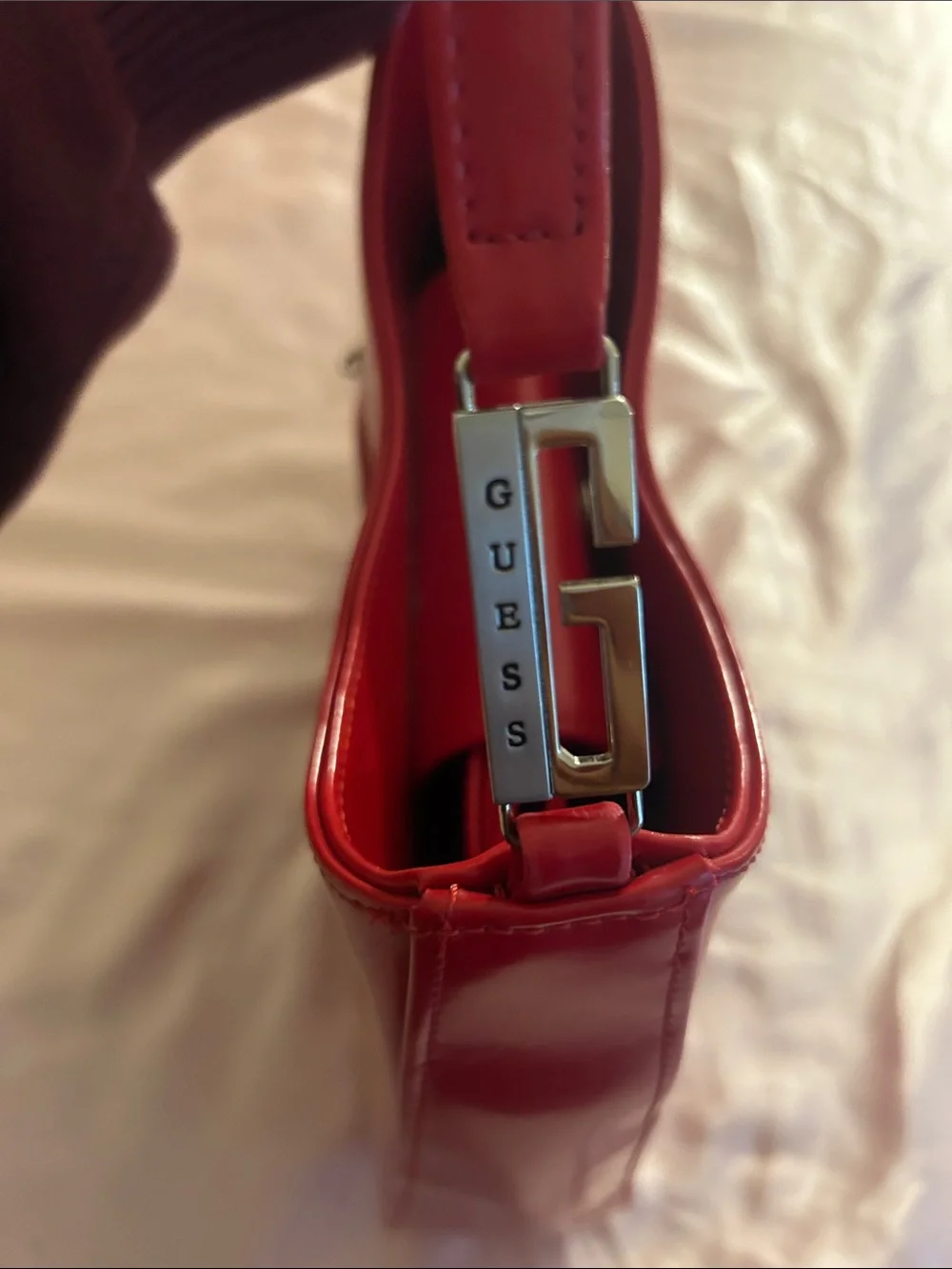 Red Shoulder Bag with Metallic G Accent